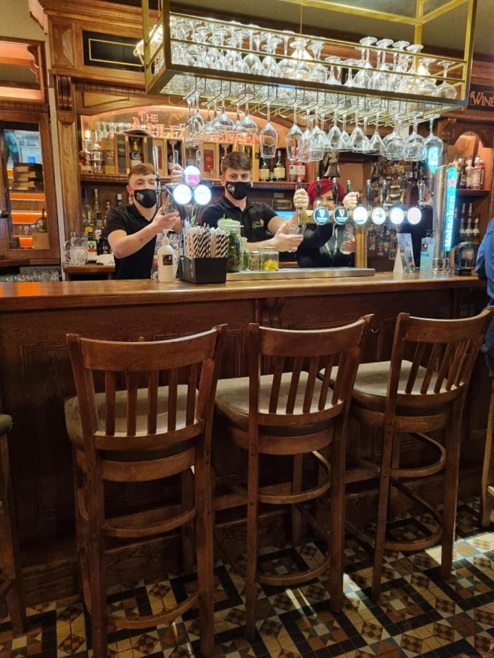 The Canalside B&B At The Auld Shebeen Bar อาไธ ภายนอก รูปภาพ